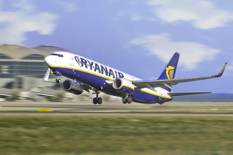 Ryanair omezí kapacitu letů ve Španělsku o milion míst. Důvodem jsou letištní poplatky