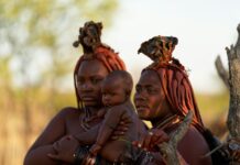 Není to lidská zoo. Jak zodpovědně navštívit kmeny v Namibii Jak zodpovědně navštívit kmeny v Namibii