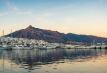 Malaga je ideální základnou pro výlety do bílých vesnic, hor i k moři Malaga je ideální základnou pro výlety